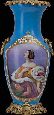 Ваза с живописной копией картины К. Брюллова «Царица Александра, возносящаяся на небо»